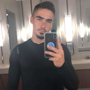 Meet your Posher, Tyler